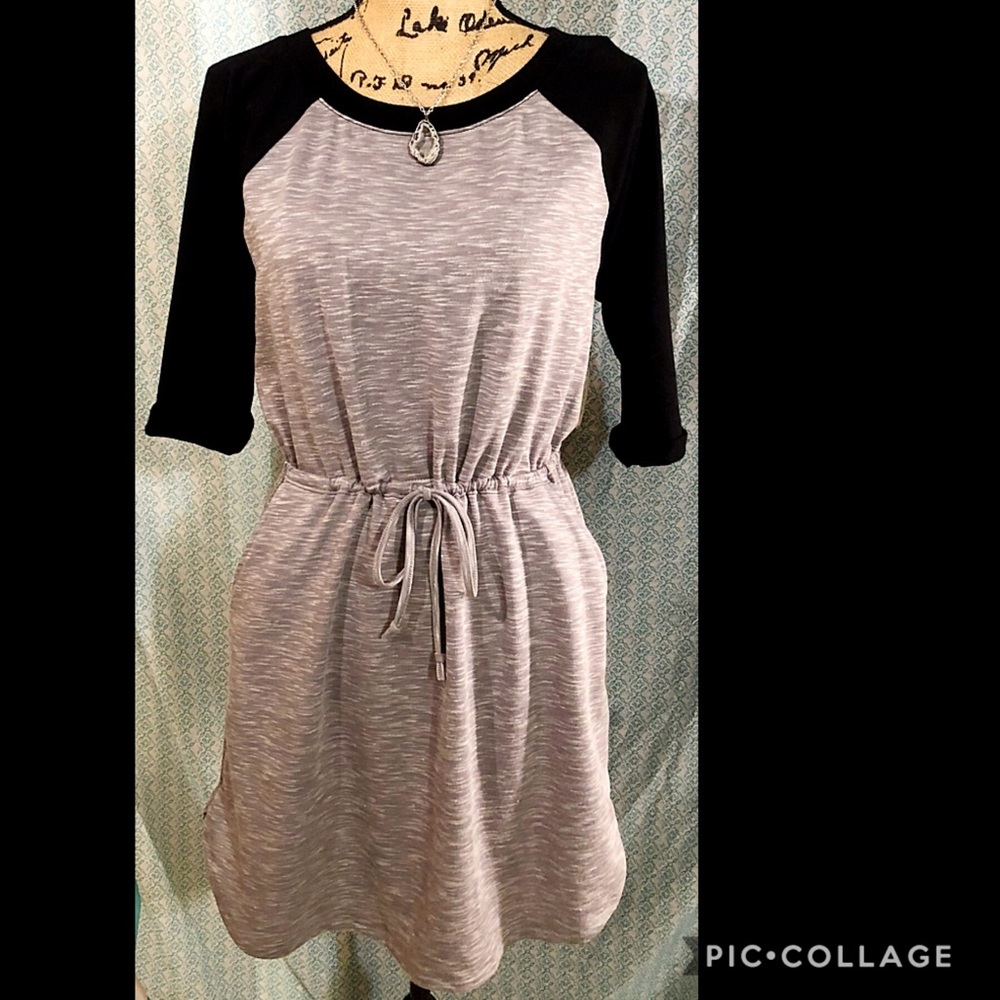 SUPER CUTE DRESS FOR THE SUMMER! Never worn!